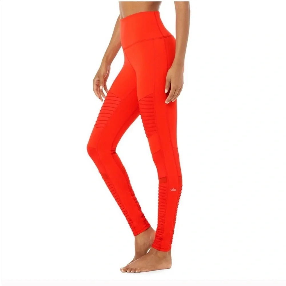 ALO Yoga Airbrush Moto High Waist 7/8 Leggings Cherry Red NWT